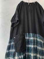 画像2: MARCHE' DE SOEUR／ギャザーポケットワンピース・緑チェック (2)
