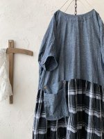 画像2: MARCHE' DE SOEUR／ギャザーポケットワンピース・シャンブレー×フレンチリネンチェックA (2)