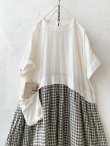 画像2: MARCHE' DE SOEUR／ギャザーポケットワンピース・ミルク×ブラウンチェック (2)