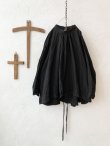 画像2: MARCHE' DE SOEUR／バッククロスギャザープルオーバー・黒 (2)