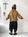 画像12: MARCHE' DE SOEUR／ラッフル襟パフ袖プルオーバー・マスタード (12)