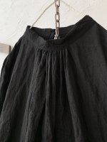 画像3: MARCHE' DE SOEUR／バッククロスギャザープルオーバー・黒 (3)