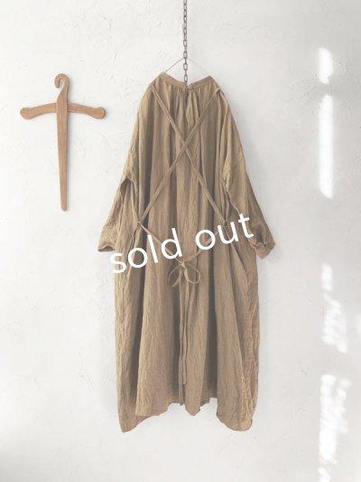 画像3: MARCHE' DE SOEUR／バッククロスギャザーワンピース・ブラウンカーキ