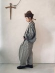 画像13: MARCHE' DE SOEUR／ふっくら織シャンブレーリネンサスペンダーパンツ・杢グレー (13)
