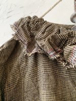 画像8: MARCHE' DE SOEUR／グレンチェックリネンフローフリルブラウス・ヴィンテージカーキ (8)