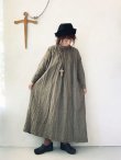 画像12: MARCHE' DE SOEUR／グレンチェックリネン バッククロスギャザーワンピース・ヴィンテージカーキ (12)