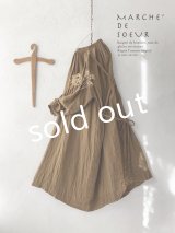 MARCHE' DE SOEUR／バッククロスギャザーワンピース・ブラウンカーキ