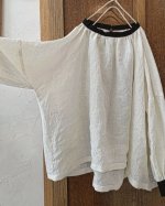 画像10: MARCHE' DE SOEUR／チャーチカフスブラウス・黒×エクリュ (10)