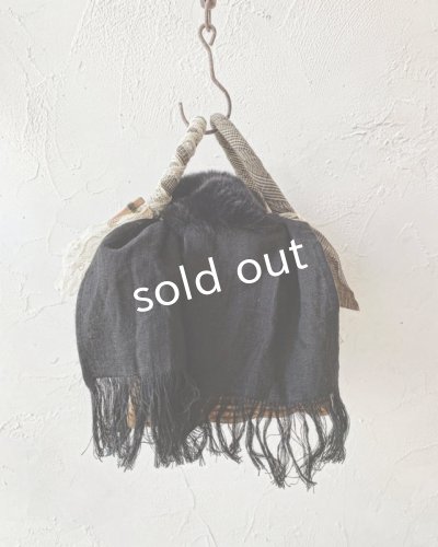 画像7: pollenbienco/アンティークレースと黒ファーカバーかごバッグ