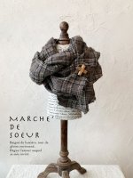 画像1: MARCHE' DE SOEUR／ウールリネンストール・ブローチ付き (1)