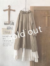 MARCHE' DE SOEUR／フリル襟のチュニック・ブラウンカーキ