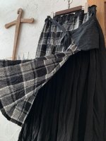 画像4: MARCHE' DE SOEUR／種蒔きポケットのスカート・黒チェック (4)