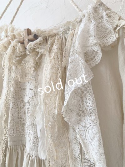 画像4: pollenbienco/アンティークレースと十字架のギャザーブラウス ・A