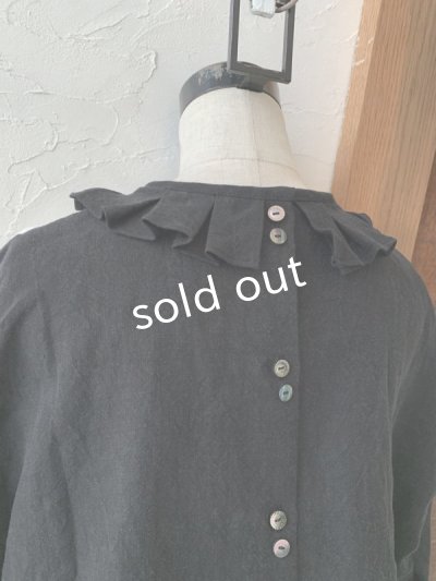 画像8: kosatofuku／プリーツカラーとレース切替のブラウス・ブラック