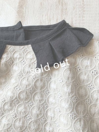 画像4: kosatofuku／プリーツカラーとレース切替のブラウス・ブラック