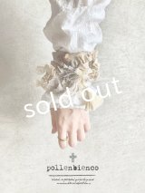 pollenbienco／アンティークレースと本革のクッションブレスレット・A