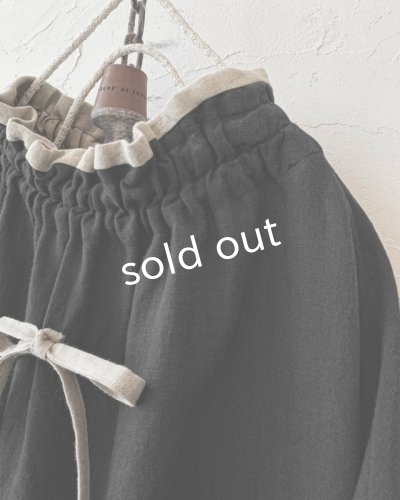 画像3: kosatofuku／リネンのスモックギャザーブラウス・ブラック