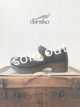 dansko／ベアトリス ワクシーバーニッシュド・Black