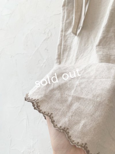 画像3: mifumi/マリアのエプロンパンツ・カーキ刺繍