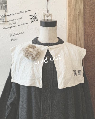 画像1: mifumi／当店限定 クロスステッチ刺繍の付け襟（スケキヨブローチ付）・オフ