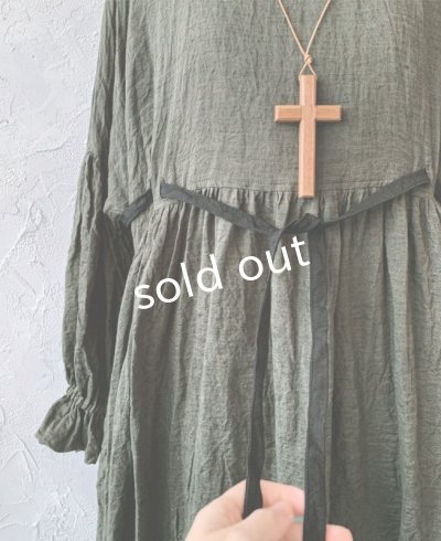 画像6: MARCHE' DE SOEUR／ラッフルウエストリボンワンピース・カーキ