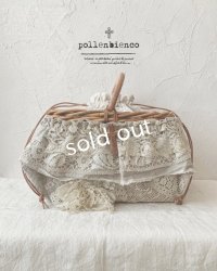 pollenbienco／アンティークレースのウッドハンドルバスケット・B