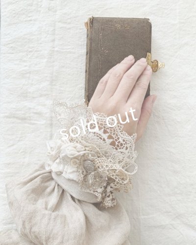 画像3: pollenbienco/アンティークレースのクッションブレスレット・B