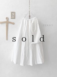 PERRY/ Vintage trimtablier sk・white