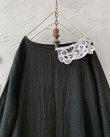 画像5: MARCHE' DE SOEUR／バテンレース付きフレンチワンピース・へリンボンブラック (5)