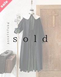 【SALE】kosatofuku／大きな丸襟のワンピース・黒×生成り