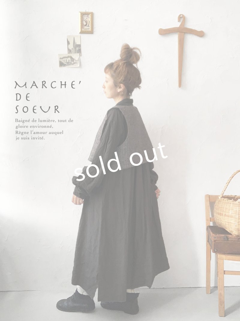画像9: MARCHE' DE SOEUR／シェットランドウールへリンボーン ちびベスト・チャコール (9)
