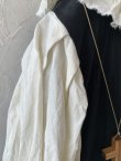 画像4: MARCHE' DE SOEUR／ラッフルバルーンプルオーバー・オフ×黒 (4)