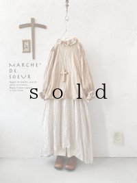MARCHE' DE SOEUR／ラッフルバルーンプルオーバー・ソフトベージュ