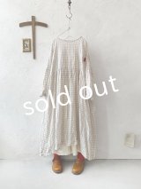 MARCHE' DE SOEUR／ギャザーワンピース・ベージュチェック