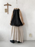 画像6: MARCHE' DE SOEUR／ラッフルバルーンプルオーバー・ソフトベージュ×黒 (6)