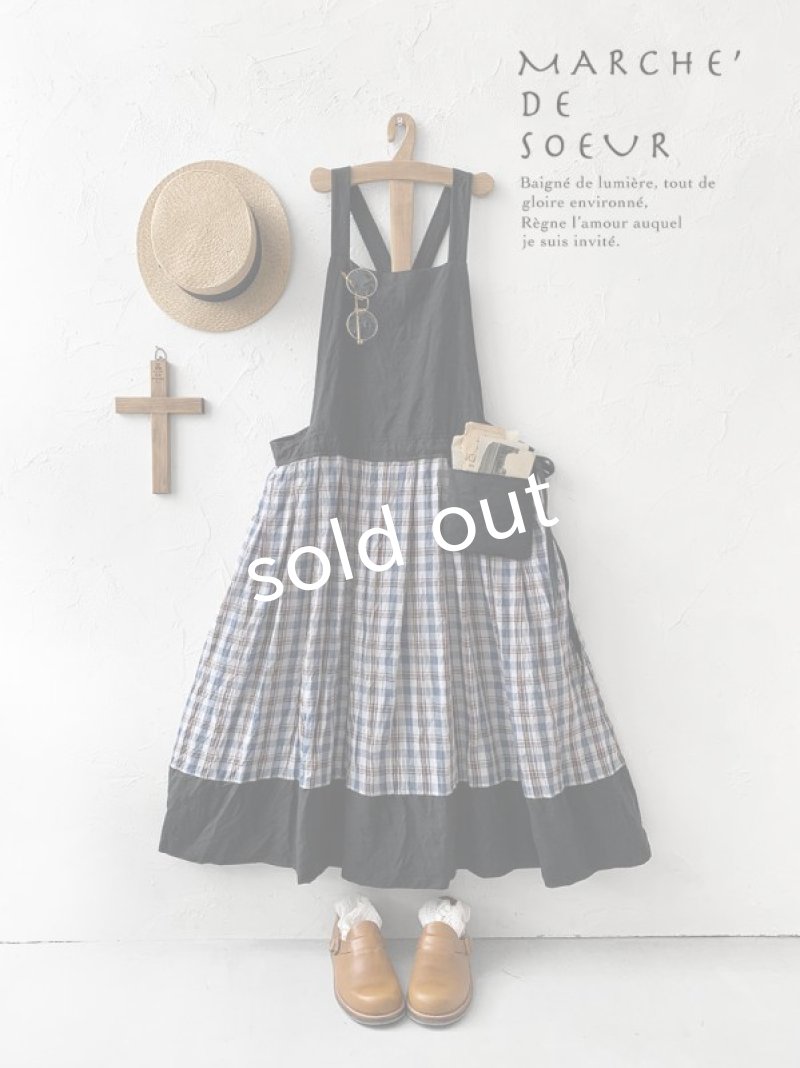 画像1: MARCHE' DE SOEUR／エプロンワンピース・黒×ブルーチェック (1)