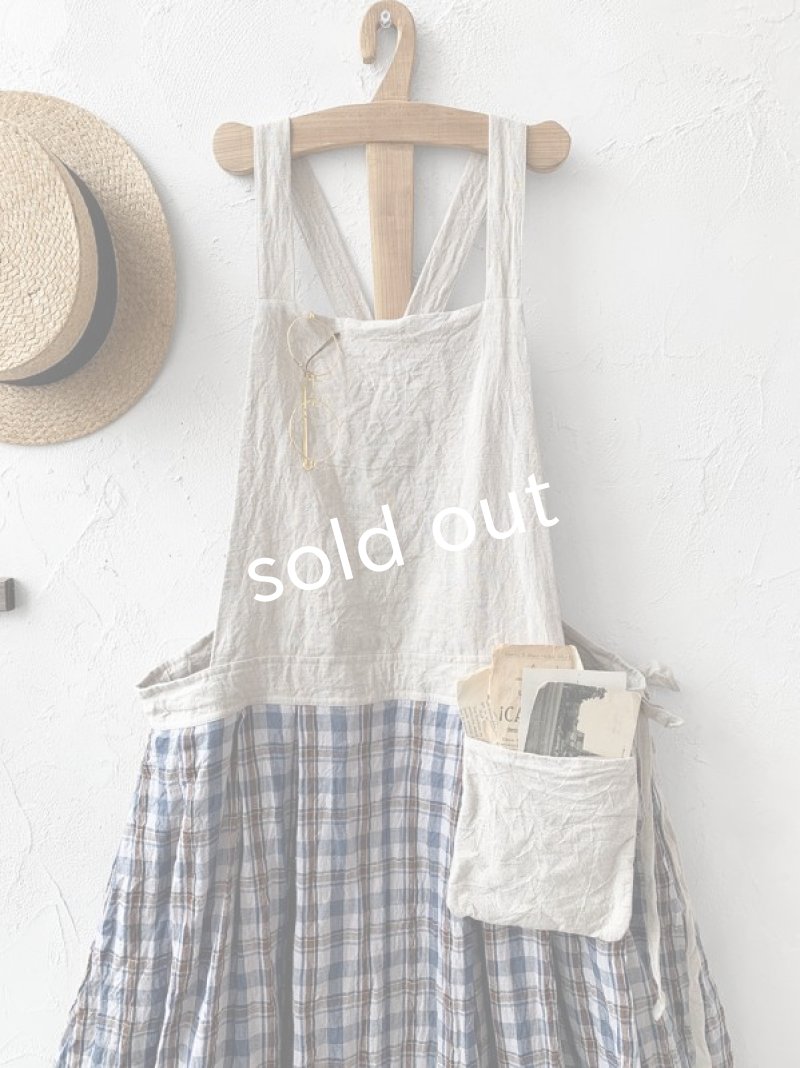 画像2: MARCHE' DE SOEUR／エプロンワンピース・生成り×ブルーチェック (2)