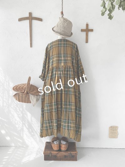 画像9: MARCHE' DE SOEUR／スキッパーギャザーワンピース・オータムチェック