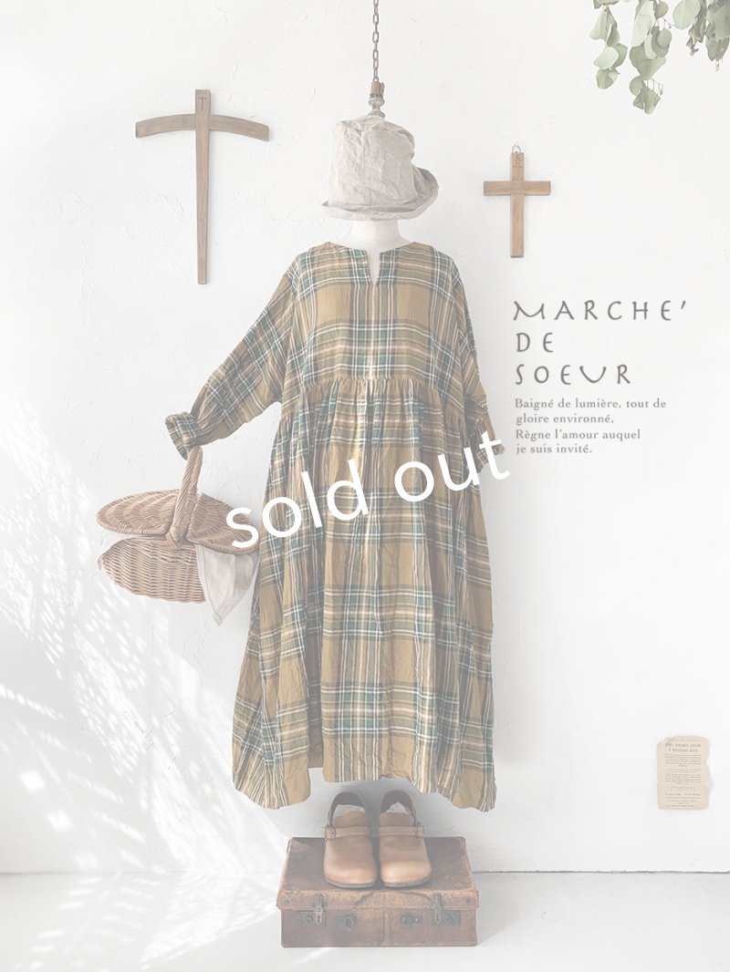画像1: MARCHE' DE SOEUR／スキッパーギャザーワンピース・オータムチェック (1)