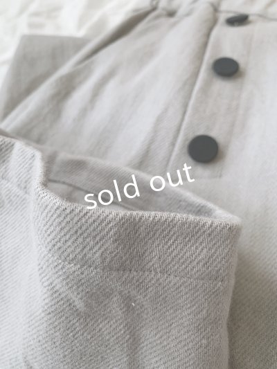 画像12: MAGALI /タックボタンパンツ・アッシュグレー