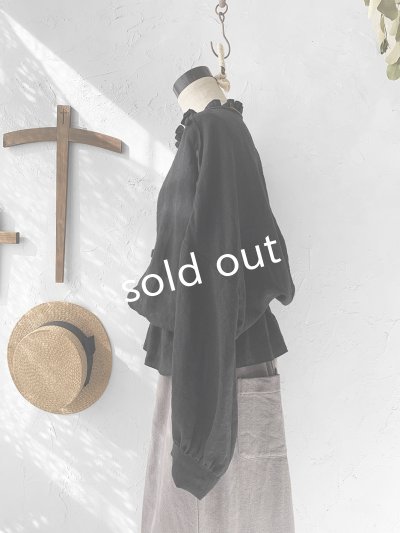 画像8: kosatofuku/肩ボタンのギャザーブラウス・黒