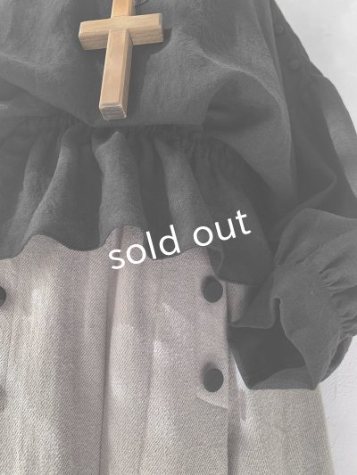 画像3: kosatofuku/肩ボタンのギャザーブラウス・黒