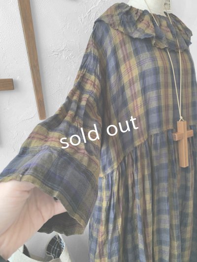 画像5: MARCHE' DE SOEUR/ラッフル襟のワンピース・カーキチェック