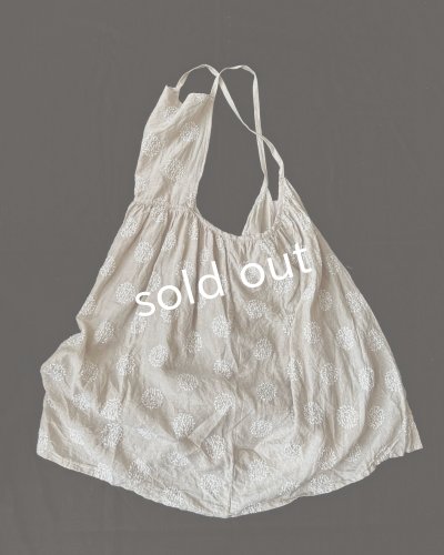 画像7: mifumi/森のぼおる*クロスギャザーのエプロンワンピース・生成り