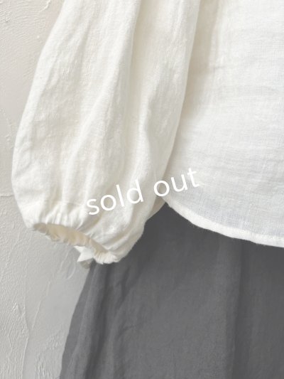 画像8: nous rendent heureux/ボリュームタック襟ブラウス・黒