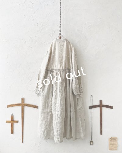 画像8: ubasoku/ドット刺繍ボリューム袖ワンピース・生成り