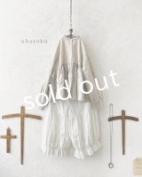 ubasoku/ドット刺繍ボリューム袖ブラウス・生成り