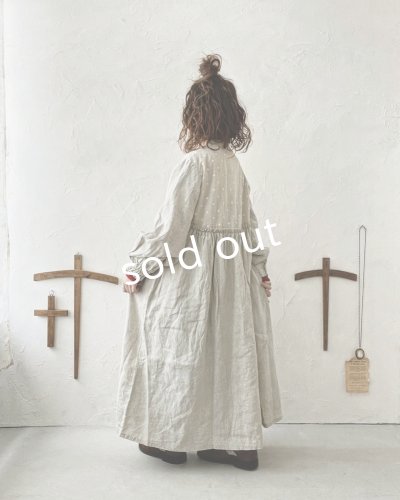 画像13: ubasoku/ドット刺繍ボリューム袖ワンピース・生成り