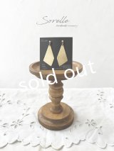 sorelle／真鍮のピアス・台形