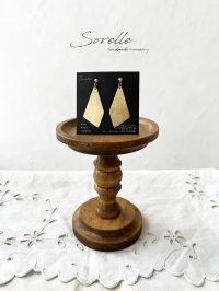 sorelle／真鍮のピアス・台形